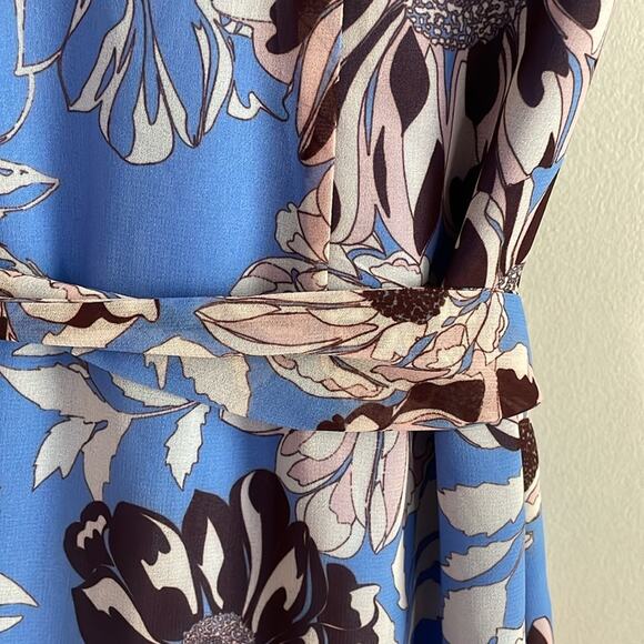 Alexis Melyssa Wrap Dress in Blue Floral - Picture 10 of 15